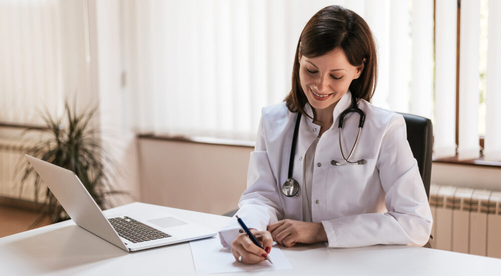 Desvendando o Poder do Storytelling Visual nos Websites de Planos de Saúde: A Força das Imagens e Vídeos